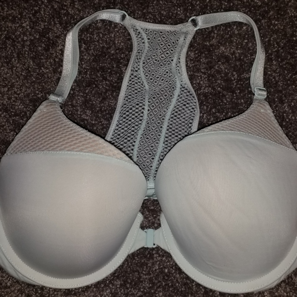 Victoria secret tshirt push up bra 32D